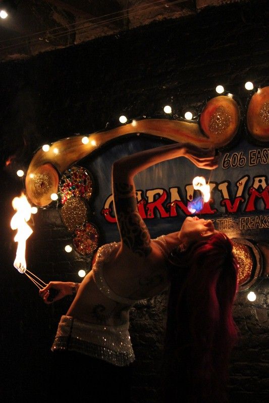 A speakeasy in Savannah! We need to do this ladies! Burlesque at Mata Hari