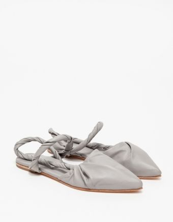 Pacific Pointed Flat in Grey